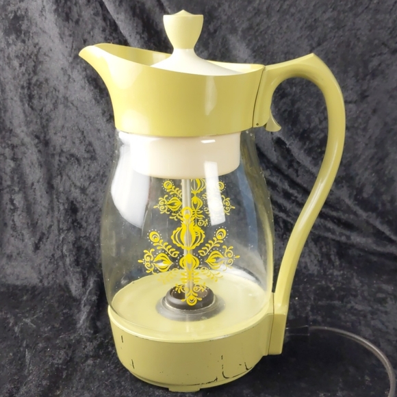 Corningware Other - Vintage corning working avocado green percolator